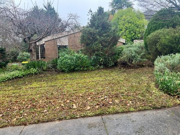 Lisa Upton - Lawn Mowing Chirnside Park 2