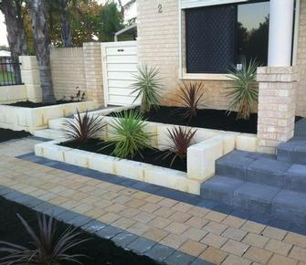 Andrew Cleverley - PIARA WATERS GARDEN MAKEOVER