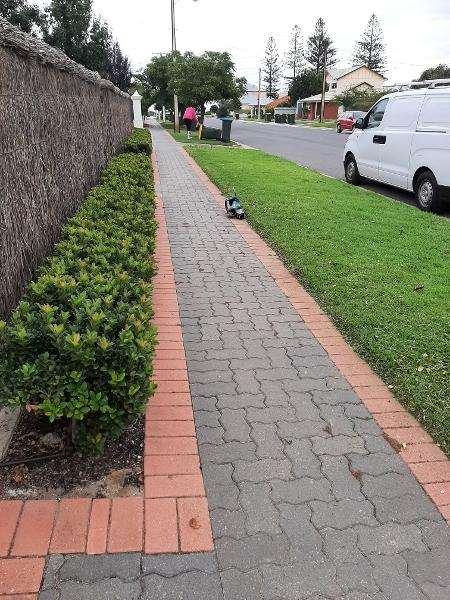 Jason Oakes - Hedging in Blakeview