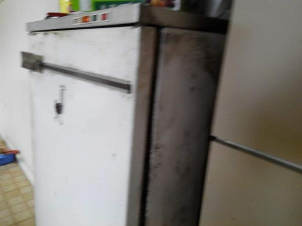 Ken Xu Wu - Cabinet Cleaning before