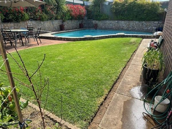 Luke & Melissa Kelly - Lawn Maintenance 2