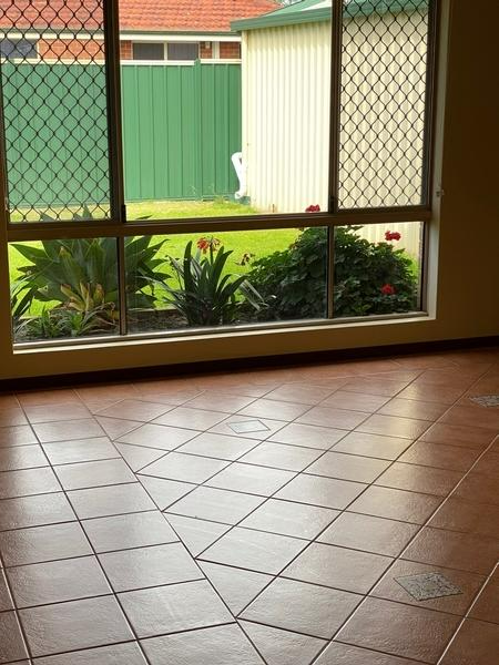 Dima El Kari - Exit Clean - Floor Cleaning